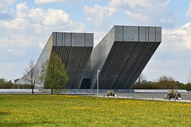 Národní památník II. světové války v Hrabyni | foto: Martin Knitl,  Český rozhlas