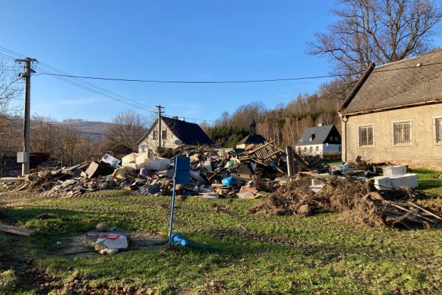 Povodněmi poničená Široká Niva na Bruntálsku | foto: Marta Pilařová,  Český rozhlas