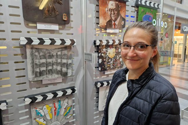 Výtvarnice Miroslava Ptáčková se do aukce filmových klapek zapojila poprvé | foto: Roman Verner,  Český rozhlas