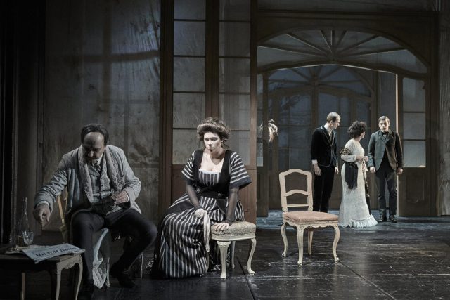 Divadlo v Dlouhé,  Zítřek se nekoná,  režie Hana Burešová | foto: Martin Špelda,  Divadlo v Dlouhé