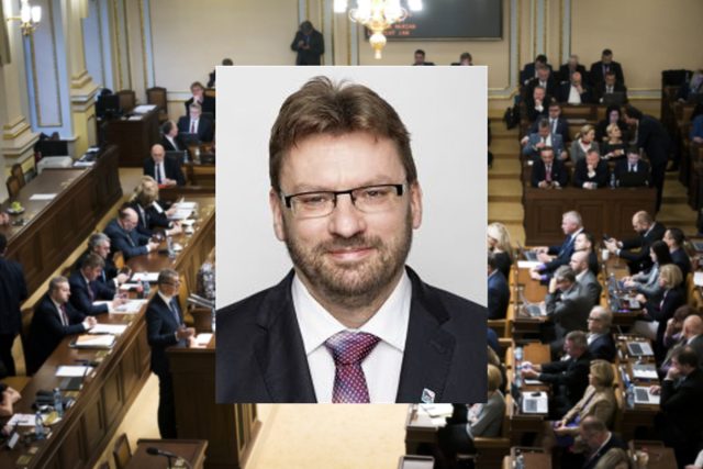 Poslanec SPD Lubomír Volný | foto: Michaela Danelová,  Český rozhlas/Poslanecká sněmovna,  iROZHLAS.cz